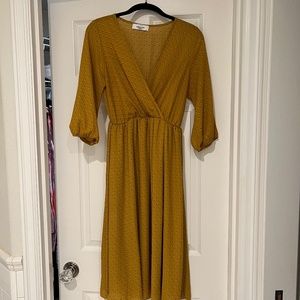 Carly Jean Los Angeles MIDI dress size S